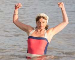 Besides being an actress, she is also a great swimmer and swam the English Channel in 1998. She also participated in the World Ice swimming championsh